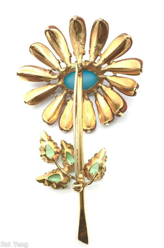 Schreiner long stem daisy flower pin 14 petal stone oval center 4 teardrop leaf brown celery aqua goldtone jewelry