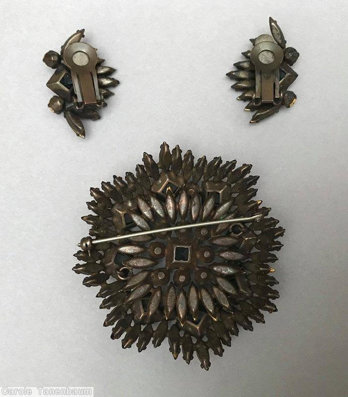 Schreiner navette side flat top radial domed round pin 8 square stone square center ruby navette ice blue faceted square center stone matte inverted ice brown jewelry