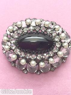 Schreiner oval domed 13 side oval stone pin large oval center 20 surrounding small stone 16 pearls crystal oval faceted stone jet large oval cab center faux pearl silvertone jewelry