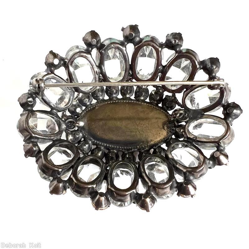 Schreiner oval domed 13 side oval stone pin large oval center 20 surrounding small stone 16 pearls large faceted oval crystal carnelian large oval cab center smoky small chaton silvertone jewelry