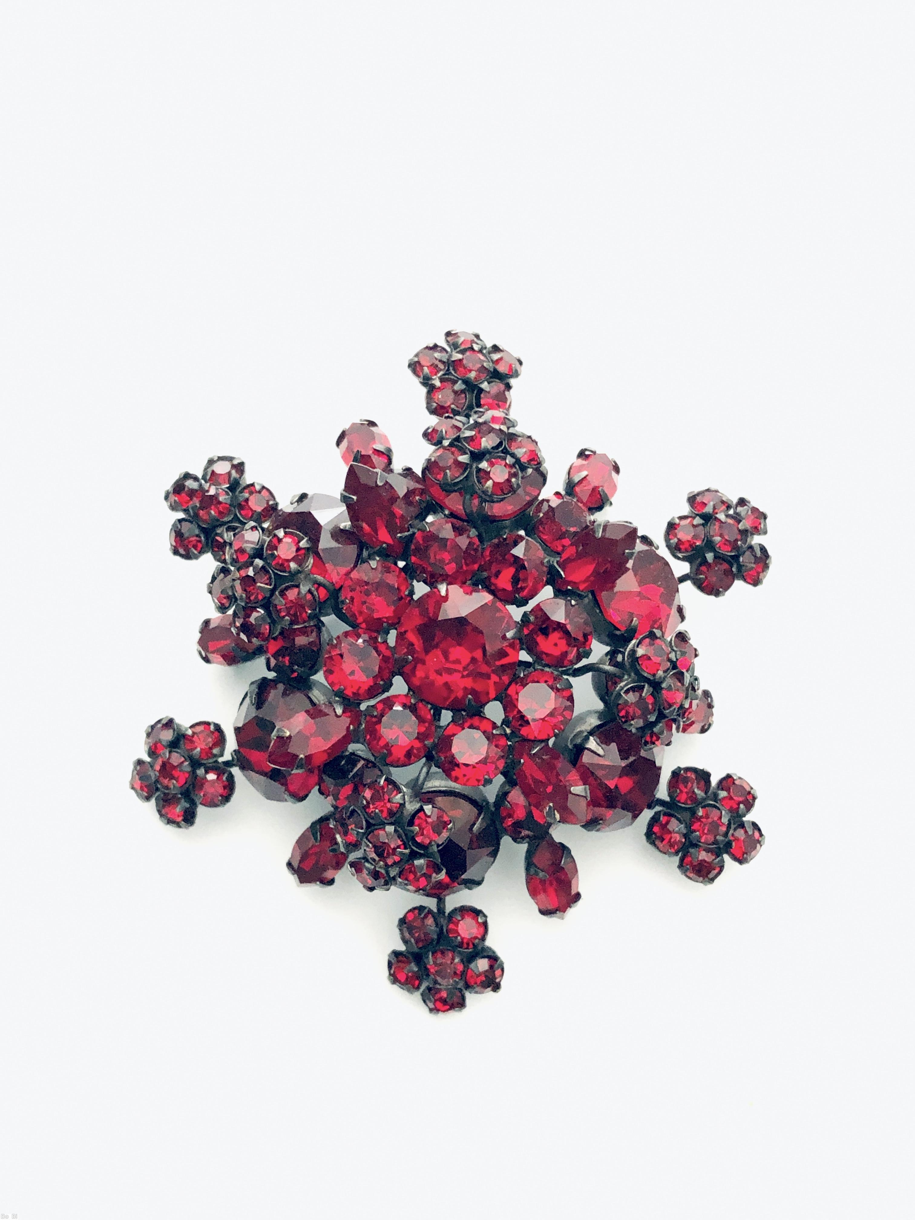 Schreiner radial domed hexagon pin 6 clustered flower 6 large chaton chaton center ruby gunmetal back jewelry