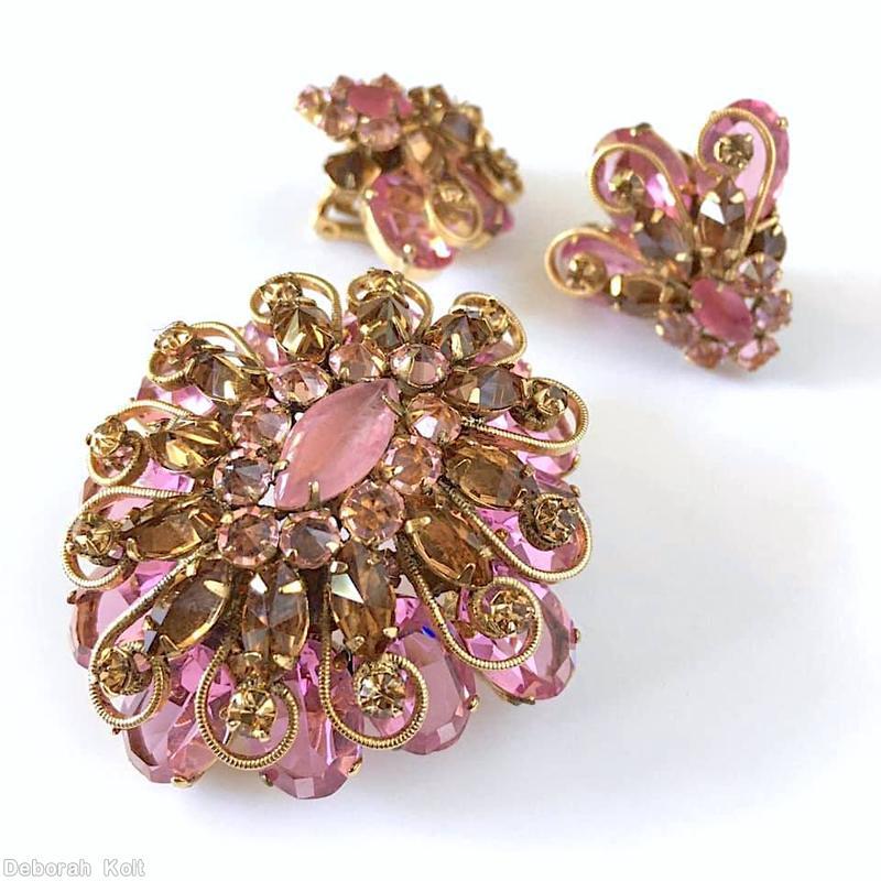 Schreiner scrollwork 2 level domed radial oval pin large navette center 10 surrounding stone 12 ice pink large oval faceted stone 12 ice brown faceted navette frosted ice pink center goldtone jewelry
