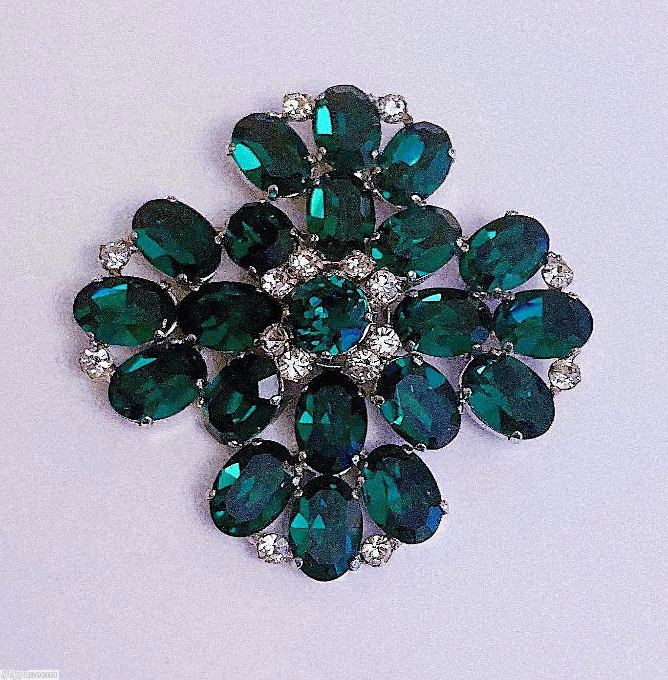Schreiner square shaped radial pin 2 round 20 oval faceted stone 8 small surrounding chaton chaton center oval faceted emerald small crystal chaton silvertone jewelry