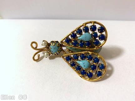 Schreiner trembler bug teardrop body 2 hammered end leg 1 teardrop 12 chaton wired wing chaton head 2 antenna ruby art glass teardrop moonglow pink chaton celery small chaton small teardrop red silvertone jewelry