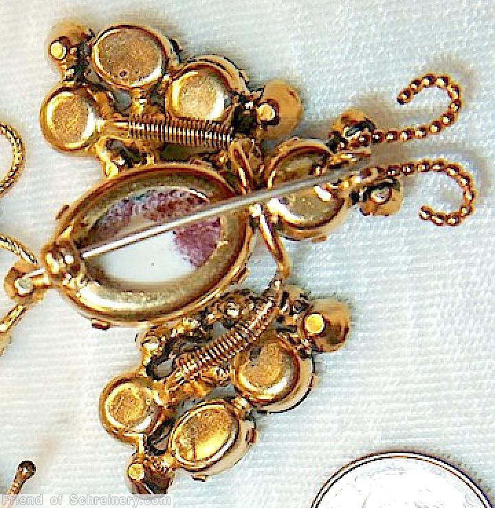 Schreiner trembling wing bug 3 chaton wing oval cab body oval turquoise faceted fuschia chaton small oval peking glass pink chaton moonglow jade small round cab goldtone jewelry