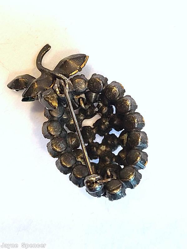 Schreiner strawberry pin 3 navette leaf clustered chaton ball ruby chaton green navette gunmetal jewelry