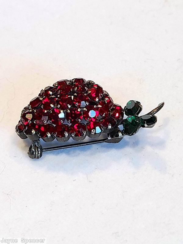 Schreiner strawberry pin 3 navette leaf clustered chaton ball ruby chaton green navette gunmetal jewelry
