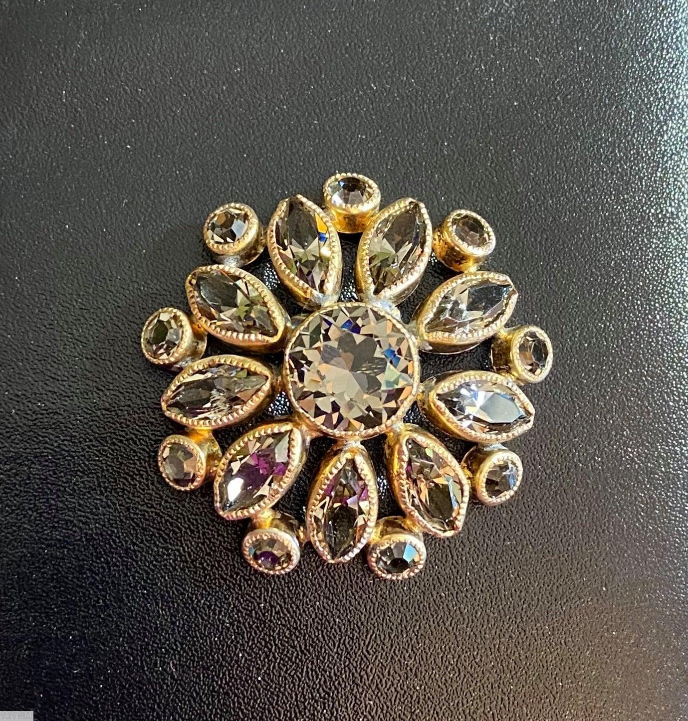 Schreiner radial domed 2 rounds round button large chaton center 9 navette surrounding 9 small chaton crystal goldtone jewelry