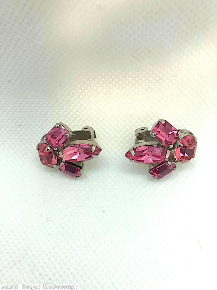 Schreiner 1 navette 3 baguette pink silvertone jewelry
