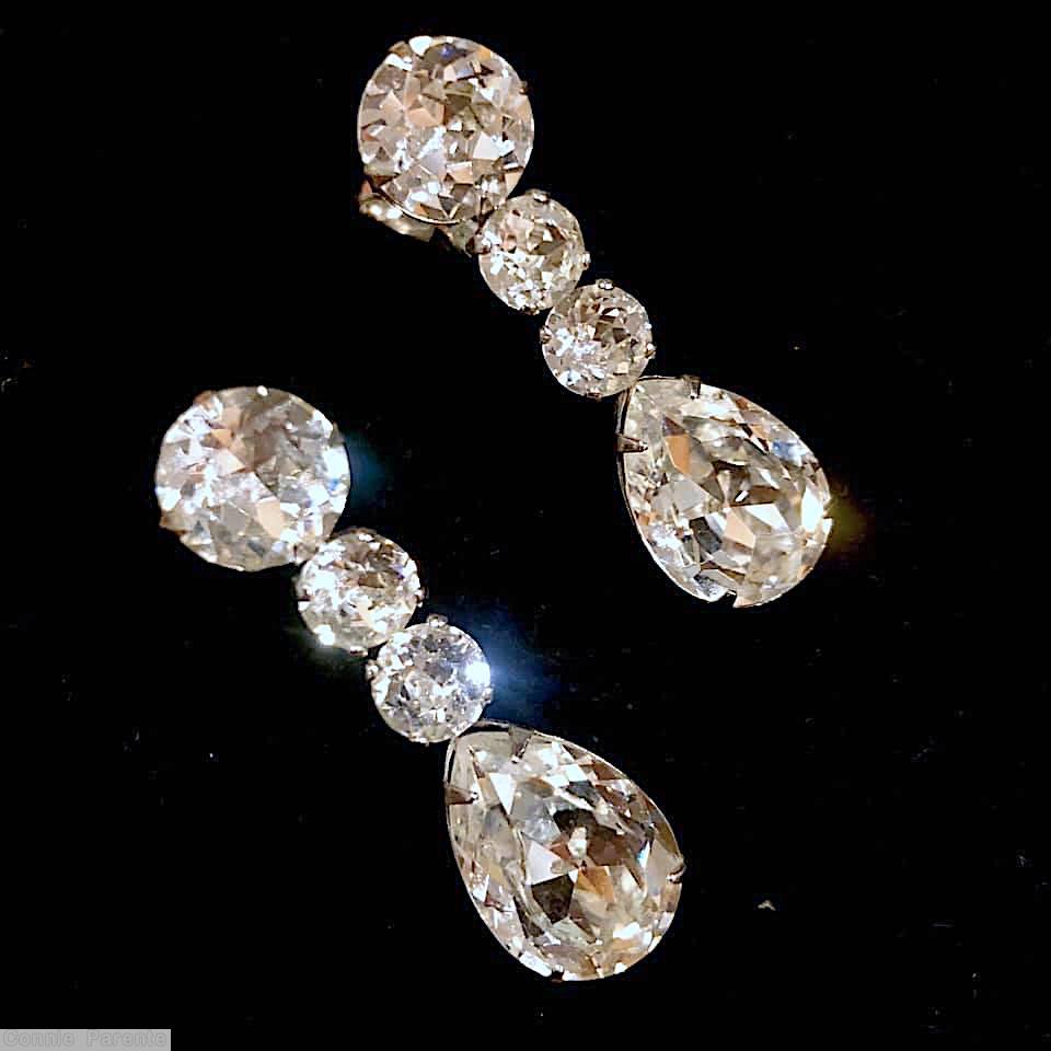 Schreiner 1 teardrop dangle 3 chaton crystal silvertone jewelry