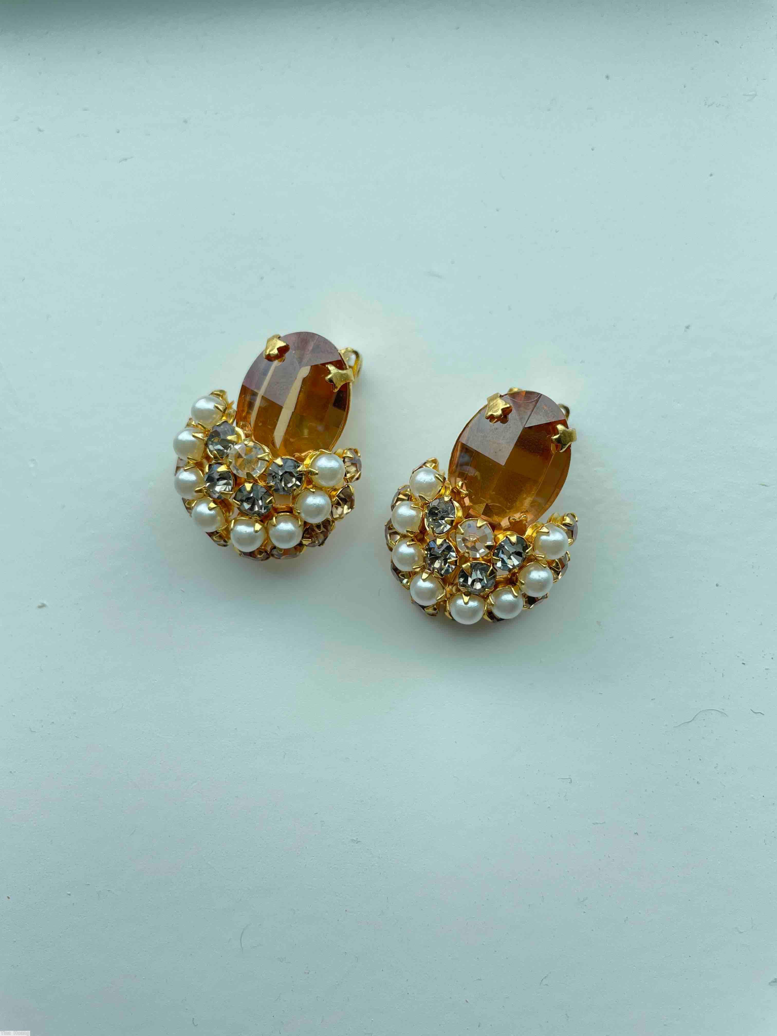 Schreiner 2 level large oval cab bottom half clustered ball top topaz large faceted oval stone smoky chaton faux pearl faceted inverted clear champagne goldtone jewelry