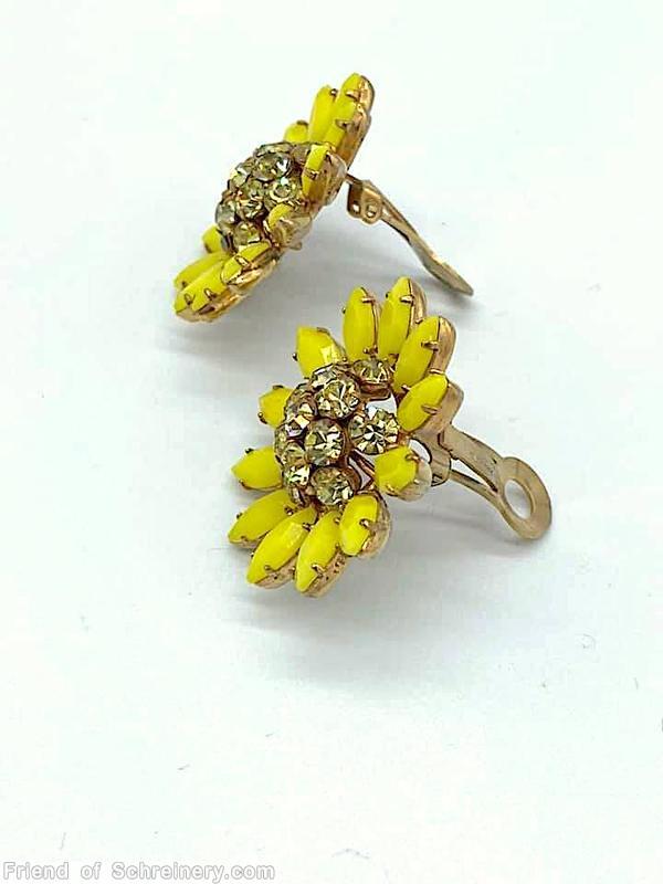 Schreiner clustered ball center 12 navetted radial earring lime navette clear champagne small chaton goldtone jewelry