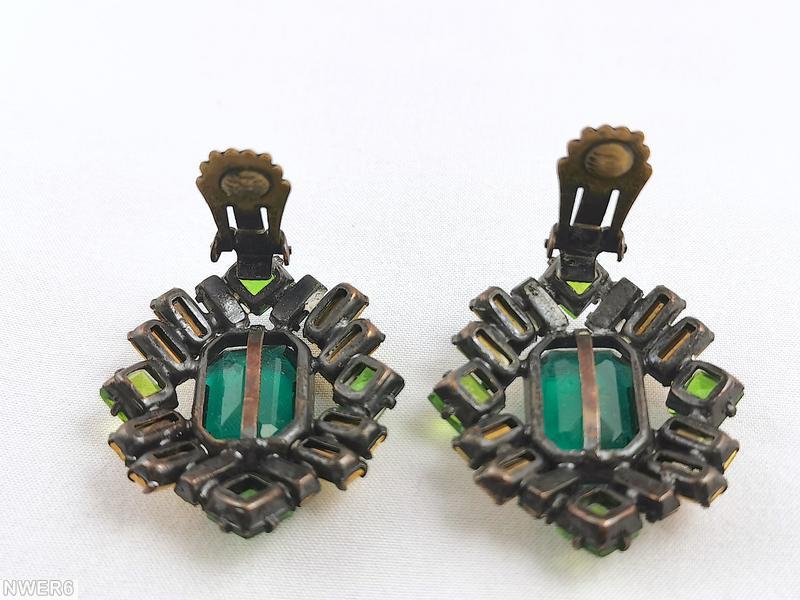 Schreiner hexagon shaped earring large emerald cut center 4 small square 12 baguette peridot square stone teal clear champgne baguette jewelry