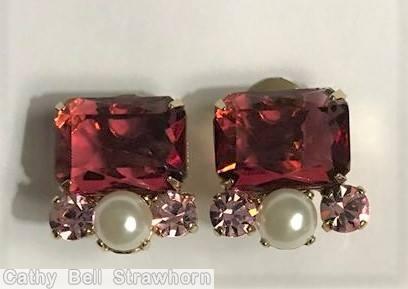Schreiner large emerald cut 1 faux pearl 2 chaton ruby faux pearl ice lavender goldtone jewelry