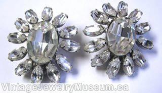 Schreiner radial 12 small navette large oval cab center crystal silvertone jewelry