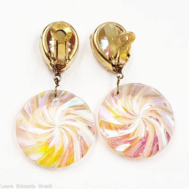 Schreiner top down dangling earring top teardrop cracked ice bottom large molded swirling disc peach teardrop cracked ice yellow pink swirling disc goldtone jewelry