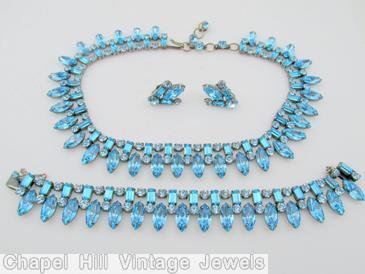 Schreiner 2 rounds 30 navette outer round aqua ice blue jewelry