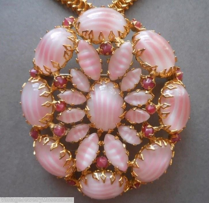 Schreiner single metal mesh chain 8 large oval cab side domed oval pendant oval cab center 4 large navette 8 small navette goldtone white chalk pin large oval cab pink jewelry