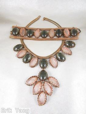 Schreiner single metal mesh chain 9 engraved leaf 5 large oval cab bib necklace peach smoke copper back jewelry
