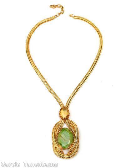 Schreiner v shaped metal mesh chain 1 large oval art glass center surrounding twited metal mesh chain 1 large oval cab marbled green large oval center large faceted oval cab amber goldtone jewelry