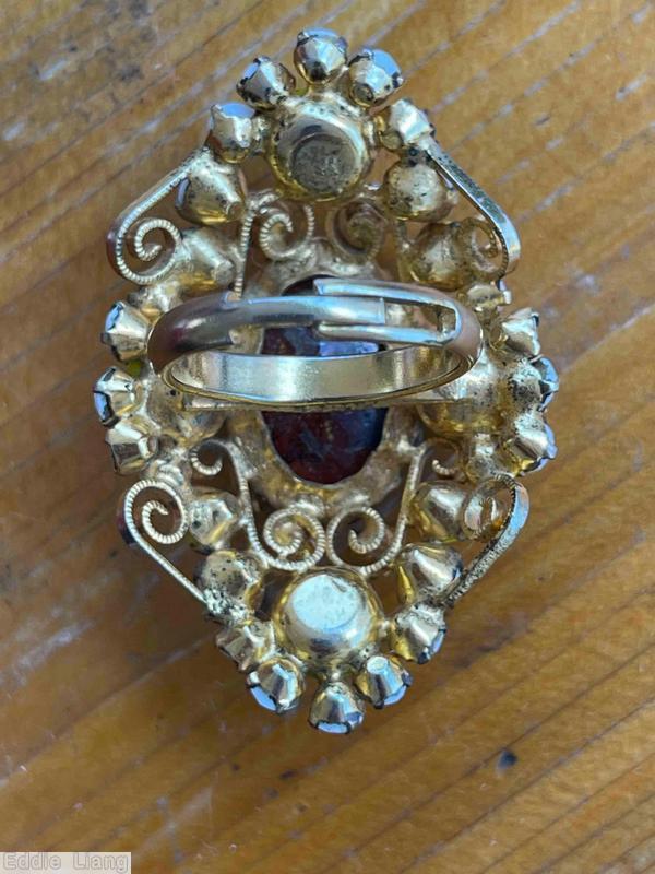Schreiner diamond shaped filigree ring large oval cab center 4 large chaton opaque lime chaton milk white small chaton large oval gold fluss topaz center goldtone jewelry