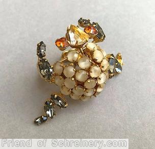 Schreiner frog ring smoke moonglow ivory coral chaton goldtone jewelry