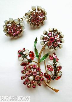 Schreiner 2 flower head single stemp pin 2 long navette leaf 2 branch 19 stone flower head moonglow white chaton fuchsia ice pink green long navette green small baguette goldtone jewelry