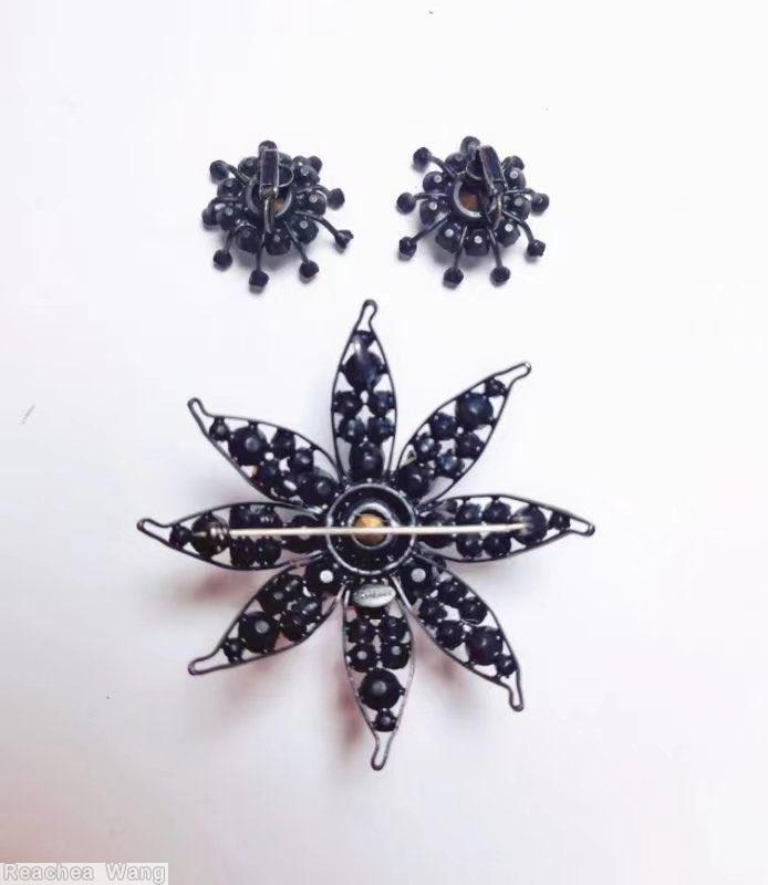 Schreiner 8 wired seeds leaf 2 level radial pin crystal gunmetal jewelry
