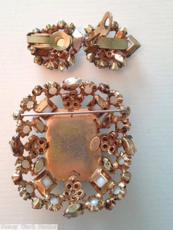Schreiner mosaic rectangle stone center domed oval pin 4 clustered flower green white moonglow white goldtone jewelry